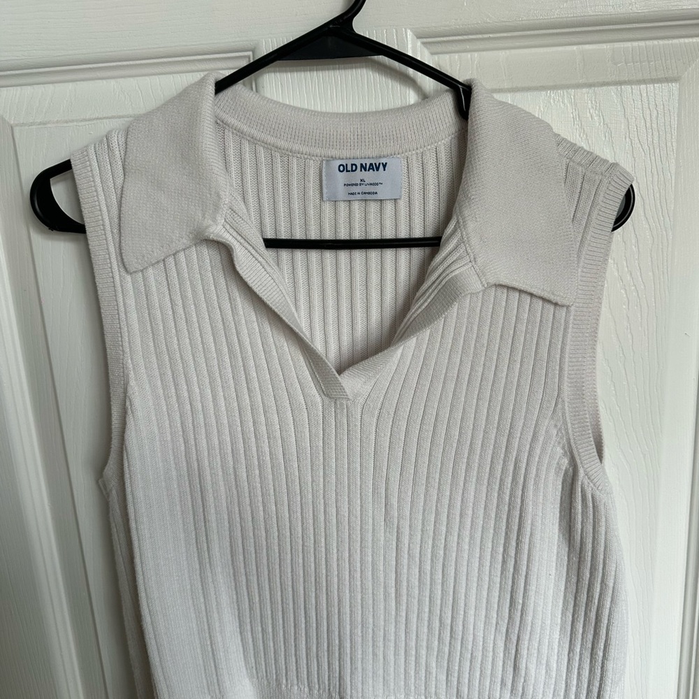 Old Navy Women's Ribbed Cream Sleeveless Blouse